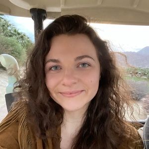 Meet your Posher, Emily